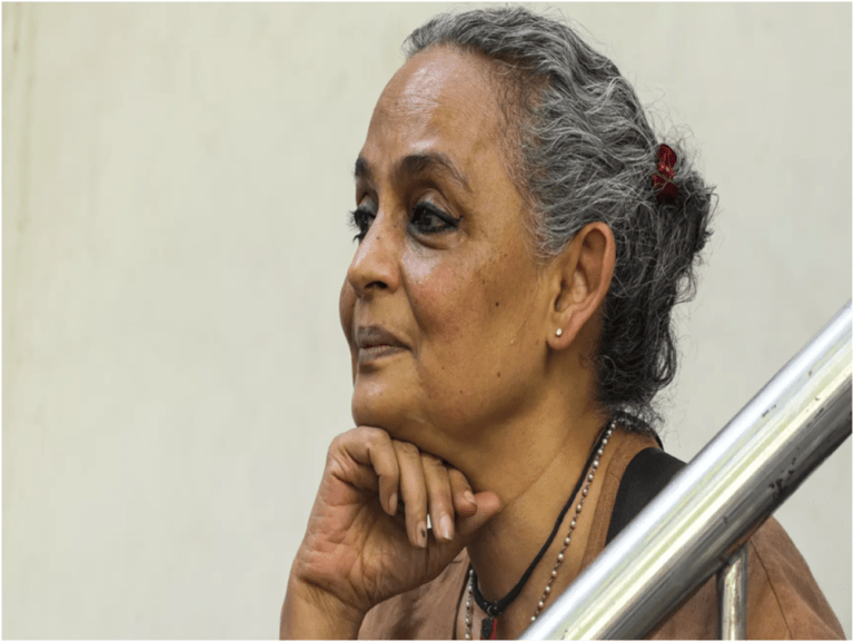 Arundhati Roy news, Big news Arundhati Roy, case against writer Arundhati Roy, famous writer Arundhati Roy, LG VK Saxena, who is Arundhati Roy, writer Arundhati Roy