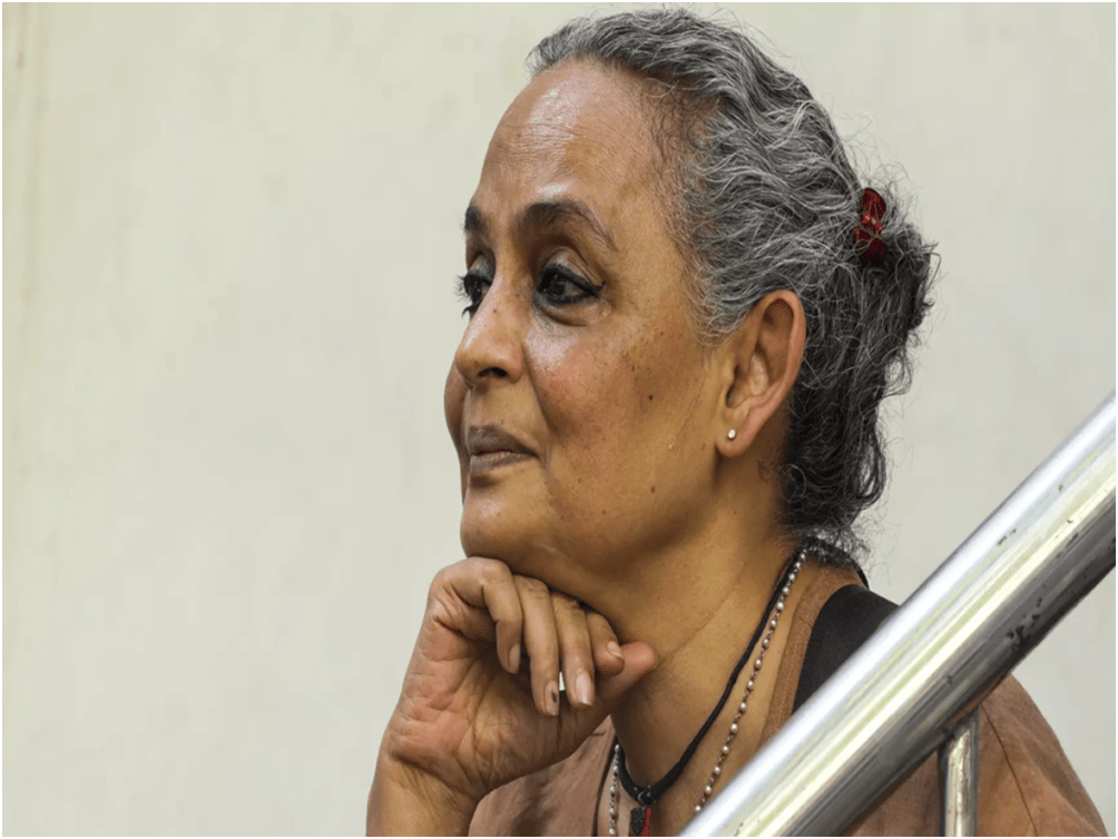 Arundhati Roy news, Big news Arundhati Roy, case against writer Arundhati Roy, famous writer Arundhati Roy, LG VK Saxena, who is Arundhati Roy, writer Arundhati Roy