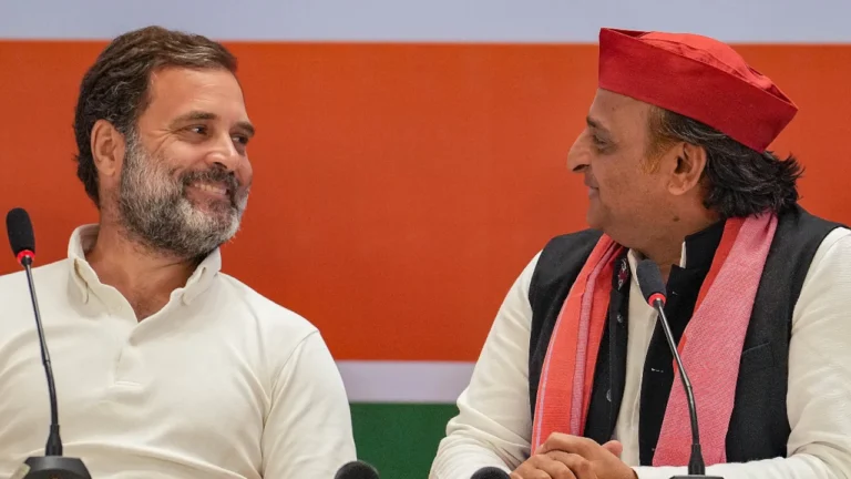 rahul-gandhi-and-akhilesh-yadav