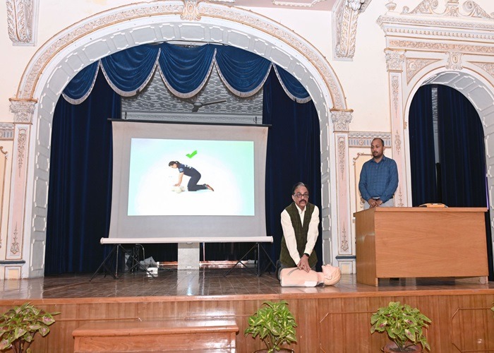 workshop cardiac arrest,