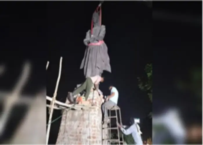 सम्राट हर्षवर्धन की प्रतिमा
