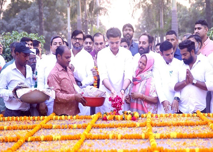 नोएडा में सचिन पायलट ने गोवर्धन पूजा पर दिया संदेश।