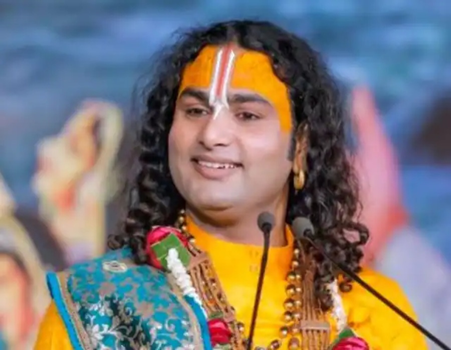 कथावाचक स्वामी अनिरुद्धाचार्य 1