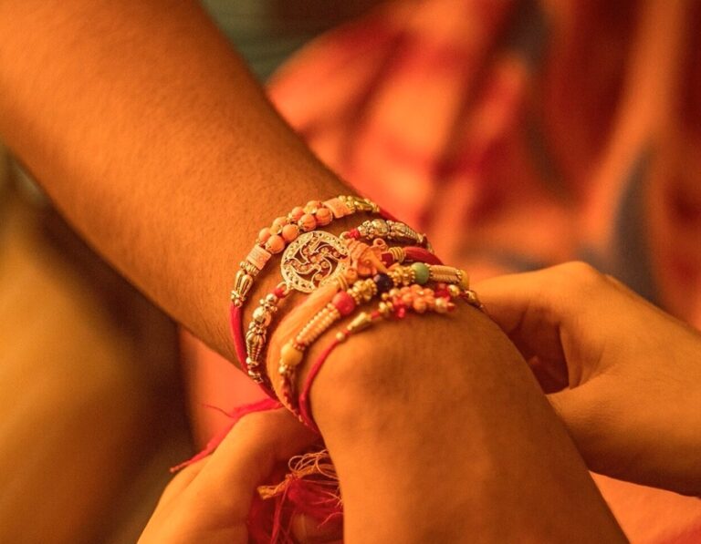 रक्षाबंधन पर इस बार नहीं आयेंगी भद्रा 1