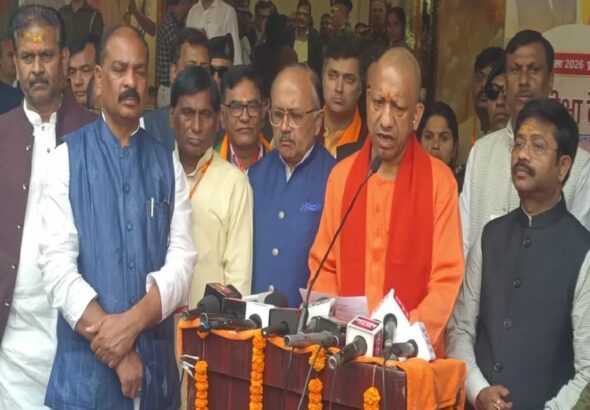 cm-yogi-in-prayagraj 2