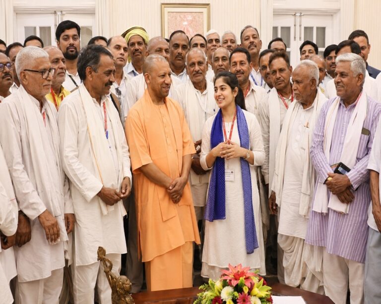 Jewar farmers and Yogi 1