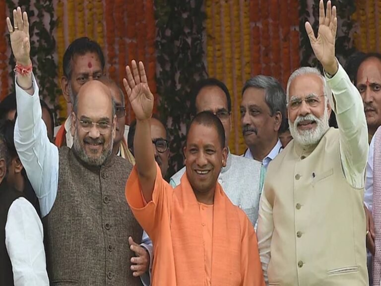 अमित शाह, मोदी और सीएम योगी 1